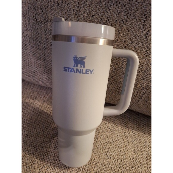Stanley 40 oz Quencher H2O Insulated Tumbler Flowstate Three Position Lid Frost - Picture 1 of 8